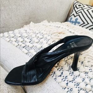 Stuart Weitzman Sexy Black Leather slides 5.1/2